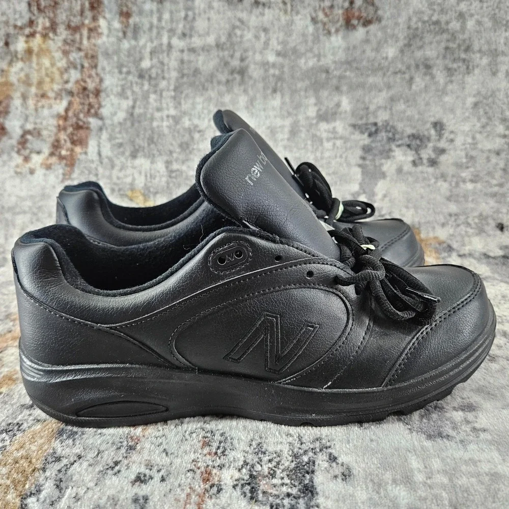 New Balance 674 Walking Shoes Womens 10B Black Leather WW674BK Comfort Sneakers